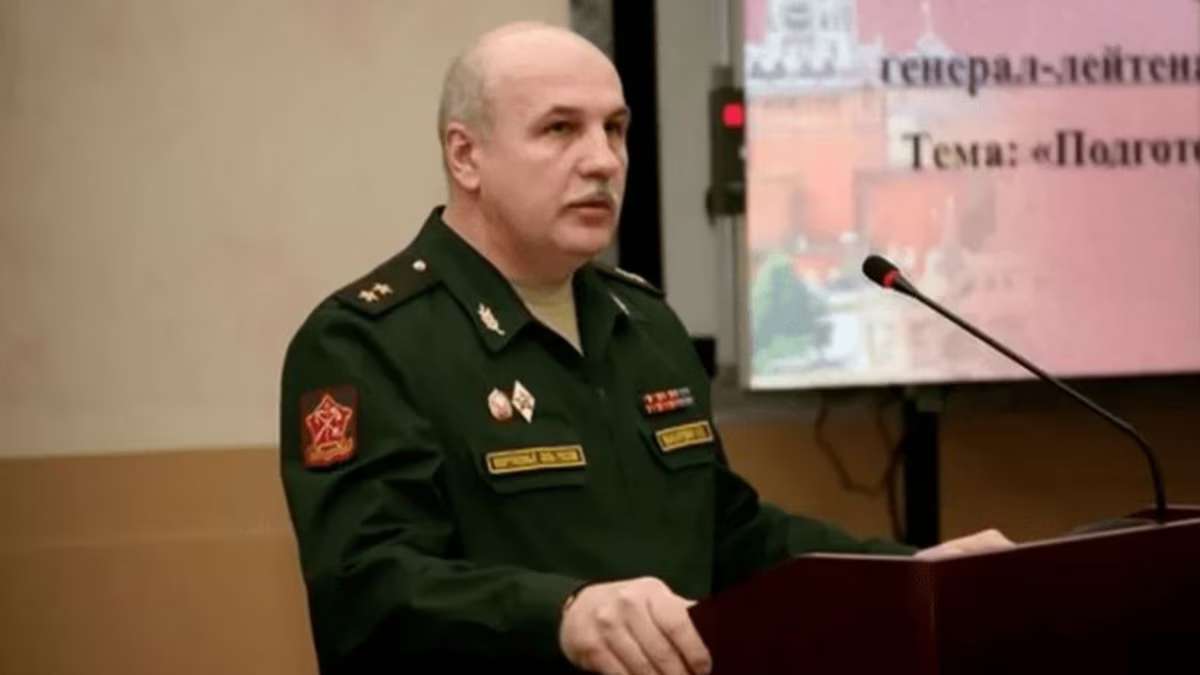 Russian general oleg Makarevich kakhovka dam charged