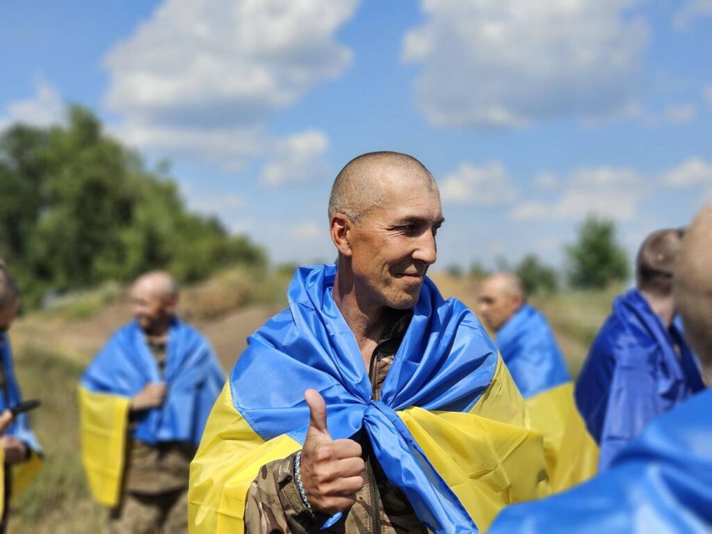 95 Ukrainian prisoners of war return from Russian captivity, including Azovstal defenders