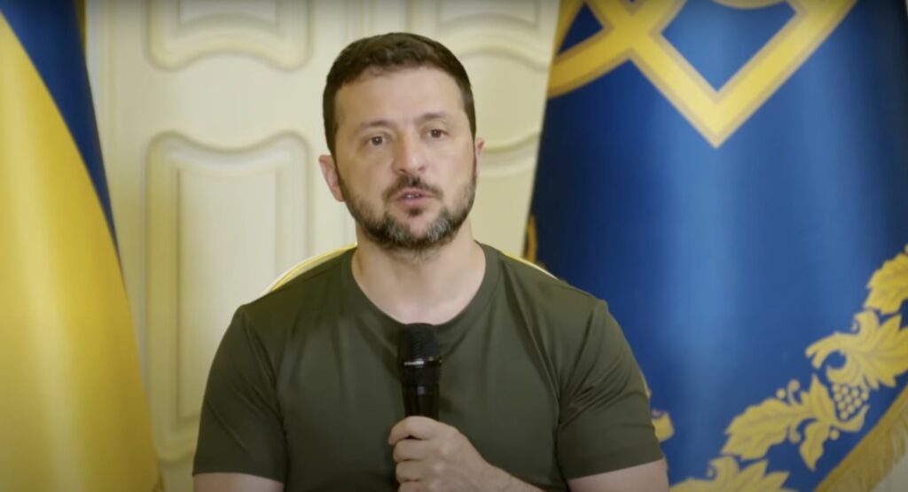 Zelenskyy: Ukraine develops own long-range weapons amid Western approval hesitation to deep strike Russia