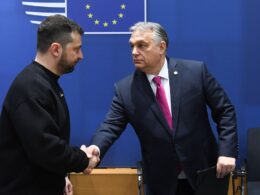 President of Ukraine Volodymyr Zelenskyy (L) and Prime Minister of Hungary Viktor Orbán.