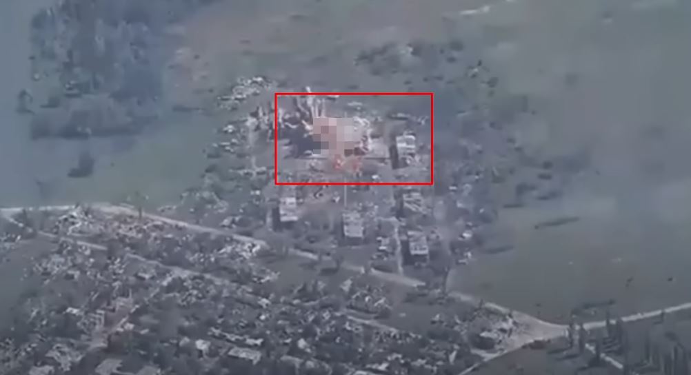 frontline report russian friendly fire help ukrainians half-surround kharkiv's hlyboke screenshot from reporting ukraine's video air strike
