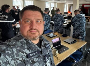 russia withdraws last patrol ship from crimea ukrainian navy reports navy's spokesman dmytro pletenchuk facebook/плетенчук дмитро