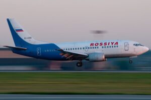 russian-Boeing_737-