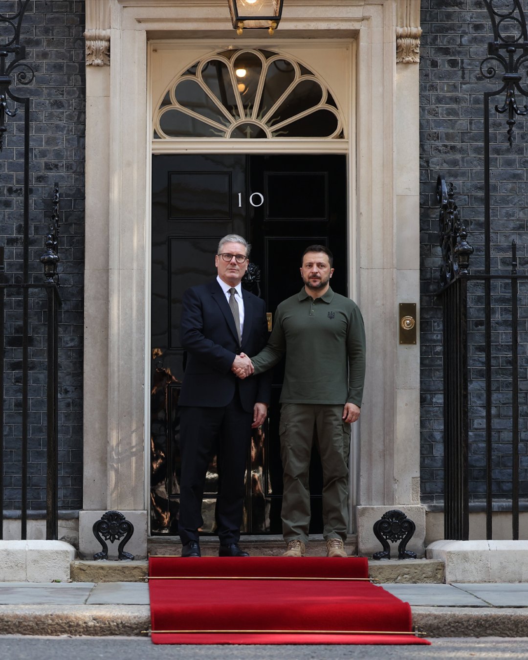 zelenskyy and starmer, british pm