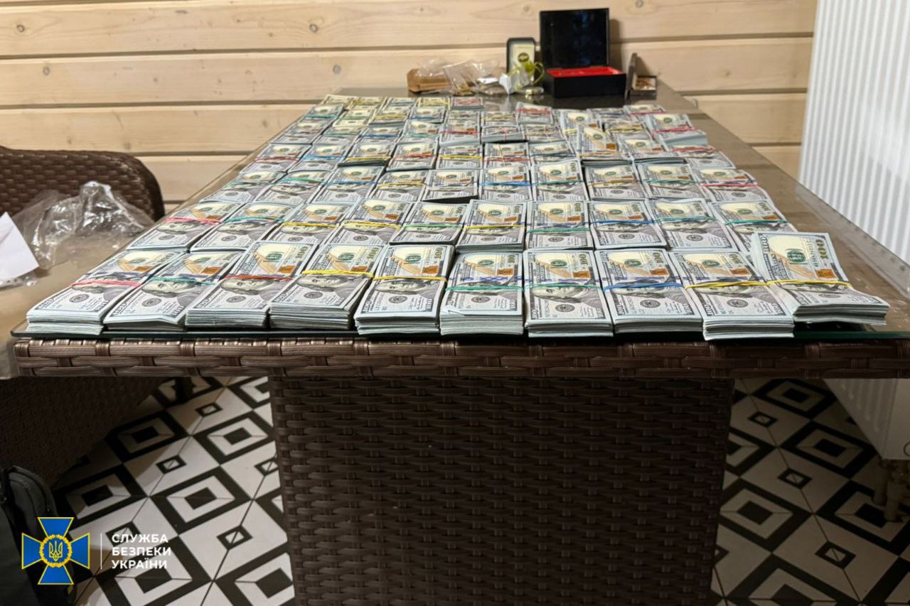 Ukrainian military recruitment officials earned $1.2 million in cash with their corruption scheme to avoid army conscription.