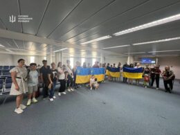 ukraine evacuates its citizens from lebanon ukrainian evacuees 3 august 2024 telegram/головне управління розвідки