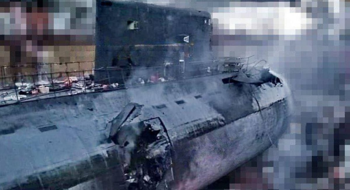 Damage to the Rostov-Na-Donu improved Kilo-class submarine (Project 636.3) after an attack on the temporarily occupied Sevastopol, 18 September 2023. Photo via Defense Express.