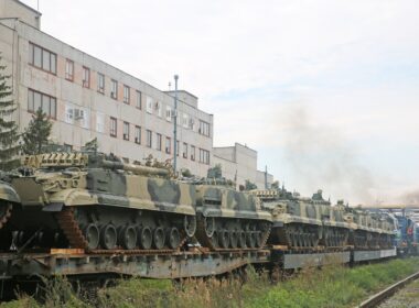 Batch of BMP-3. Photo via Kurganmashzavod.