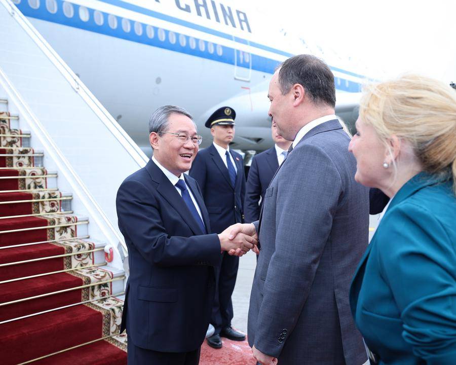 Chinese-Premier-Li-Qiang-and-Belarusian-Prime-Minister-Roman-Golovchenko