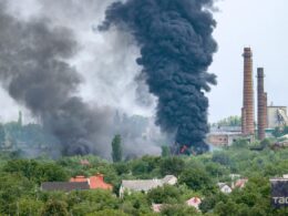 strikes luhansk smoke