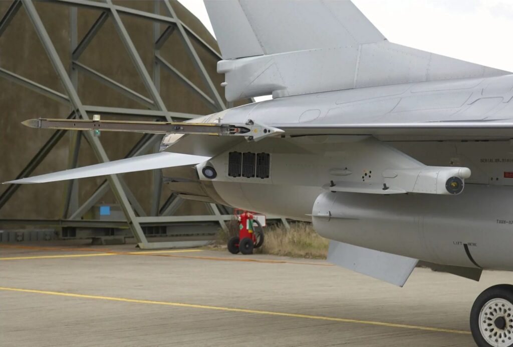 Pylon of the Terma system in a F-16 jet. Source: Terma