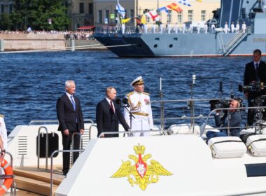 russia claims us intervention prevented ukraine's attacks russian navy day russia's defense minister andrey belousov president vladimir putin during parade 28 july 2024 credits administration governor st petersburg