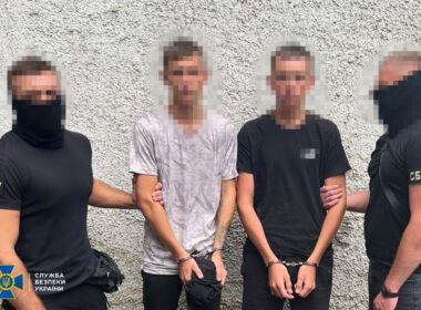 minors among those arrested russian-backed arson campaign across ukraine detainees suspected russian-sponsored attacks ukrainian army's suvs sbu arsonists