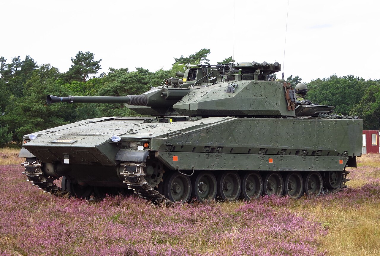 The Swedish Combat Vehicle 90 (CV90). Photo via Wikimedia.