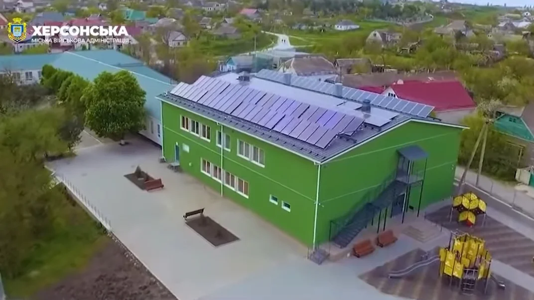 Russian forces destroy Ukraine’s first “green school” in Kherson Oblast, built with Finnish support