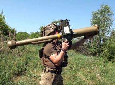 ukrainian soldier lmm martlet manpads air assault forces militarnyi 02-7