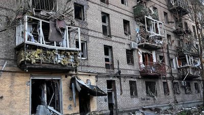 russia bombs zaporizhzhia injuring 16 civilians including 15-year-old aftermath russia's bomb attack overnight 22-23 september