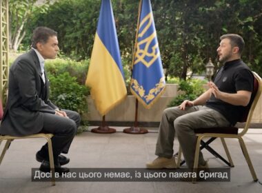 Ukrainian President Zelenskyy and CNN journalist Fareed Zakaria.