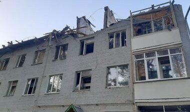 ukraine repels massive russian explosive drone assault destroying 71/80 shaheds three-storey residential building damaged russia's shahed attack 22 september 2024 khmelnytskyi city