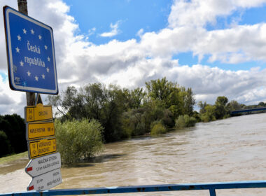 High levels of the Oder (Odra) river are seen in the village of Chalupki on September 15, 2024 in southern Poland on the border with the Czech Republic. Illustrative image. Photo via Eastnews.ua.