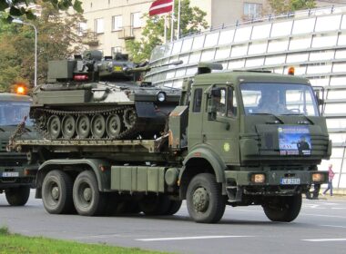 latvia donate british-made cvr-t armored vehicles ukraine latvia's afv being transported 2016 commons/smurrayinchester latvian_scimitar_in_transport