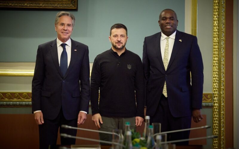 guardian uk approves ukraine's storm shadow missile use russia us hints lifting similar restrictions secretary state antony blinken (l) president volodymyr zelenskyy (c) foreign david lammy (r) presidentgovua