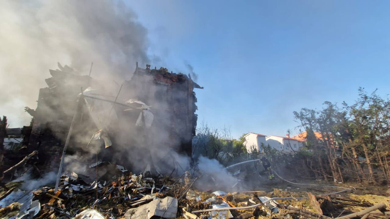 russian attacks killed least 10 civilian areas bear brunt military aggression aftermath one russia's strikes kharkiv oblast 7 september 2024 telegram/oleh syniehubov artillery