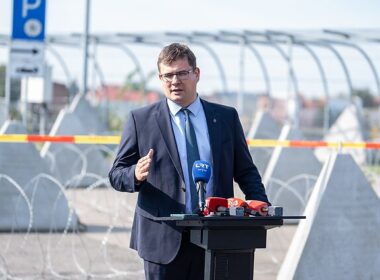 lithuania urges nato shoot down russian drones over baltic states lithuanian defence minister laurynas kasčiūnas