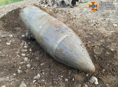 ukraine endures over 500 guided bombs 660 drones past week zelenskyy says unexploded russian kinzhal missile's warhead found lviv oblast early 2024 telegram/dsns kh-101 missile warheads (3) emphasized unprecedented nature