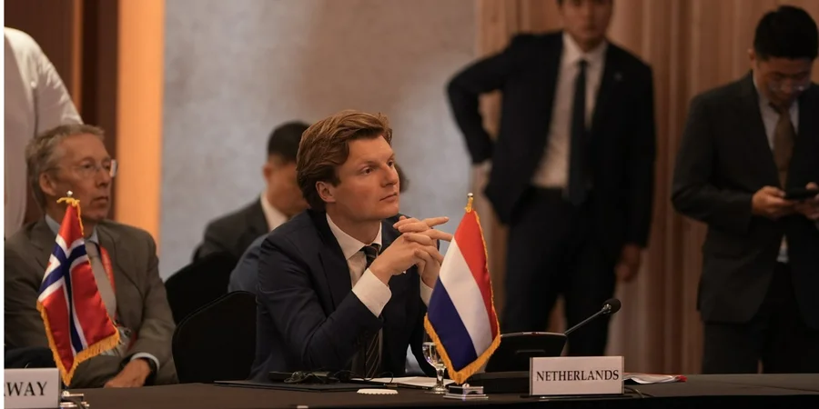 De Nederlandse minister van Defensie bevestigt de levering van Patriot-radar aan Oekraïne