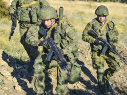 Russian soldiers, illustrative image. Photo via Wikimedia.