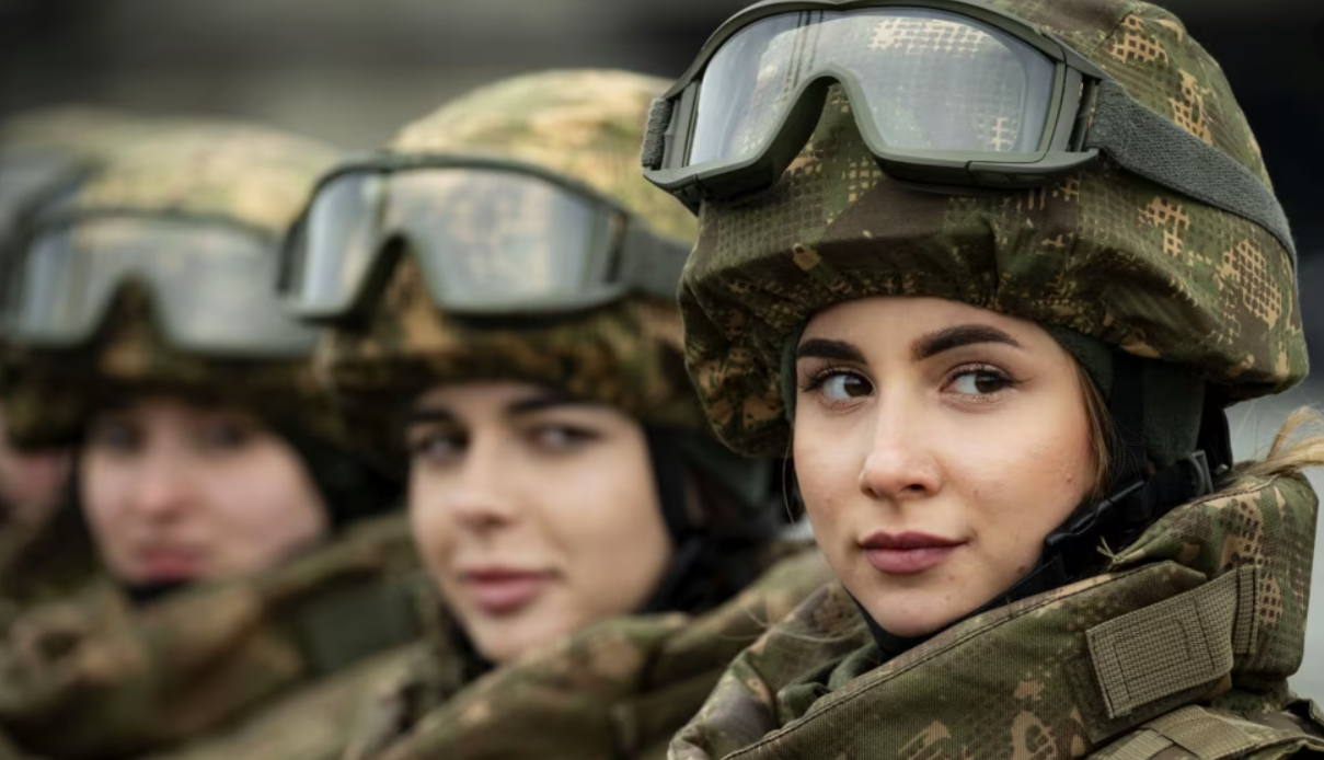 68,000 women serve in Ukrainian military, 5,000 in combat zones