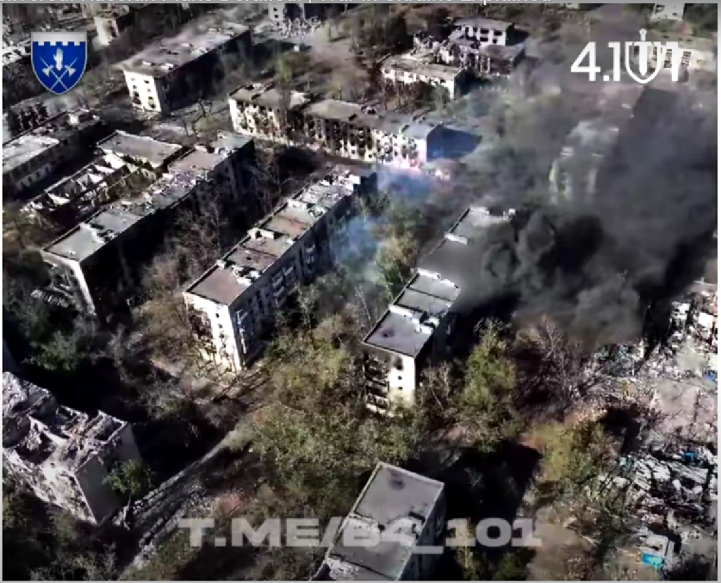 Frontline report: Ukraine's demolition squads turn Toretsk high-rises into Russian trap