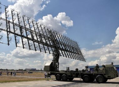 ukraine says struck russian nebo-m radar atacms potentially enhancing cruise missile effectiveness nebo-me air defense module 55zh6me system mounted mobile trailer antenna features array 175 folded dipoles commons/vitaly kuzmin 1117px-55zh6m_nebo-m_mobile_multiband_radar_system_-02