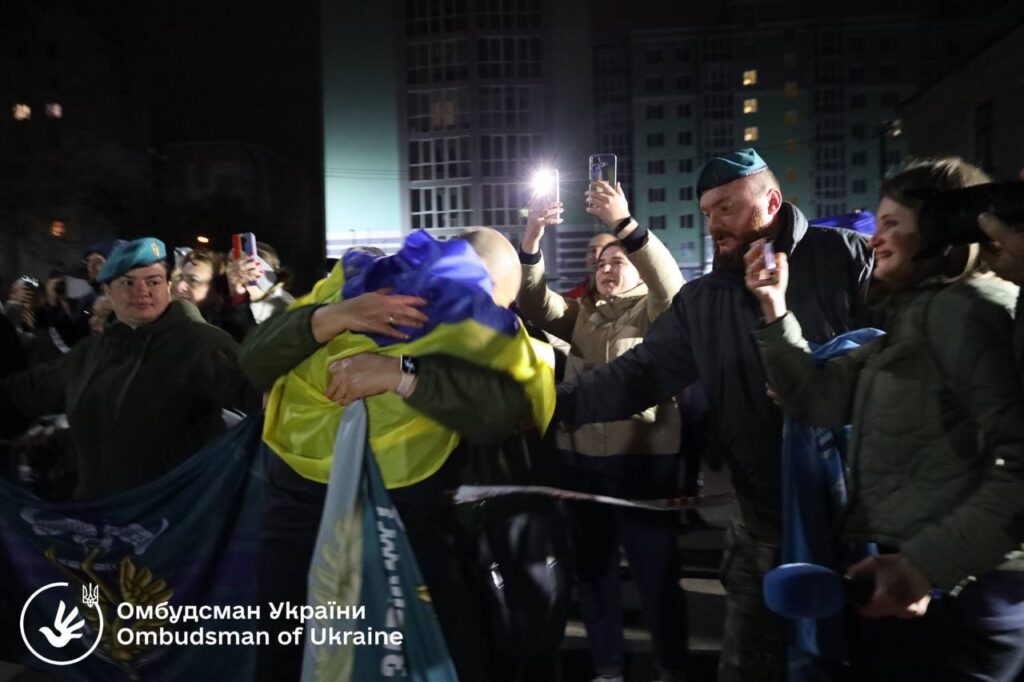 95 Ukrainian defenders return from Russian captivity, including Azov fighters and POWs facing life sentences