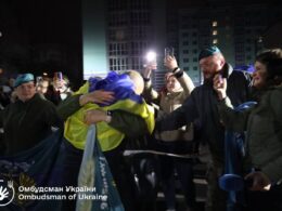 95 Ukrainian POWs return from Russian captivity, 19 October.