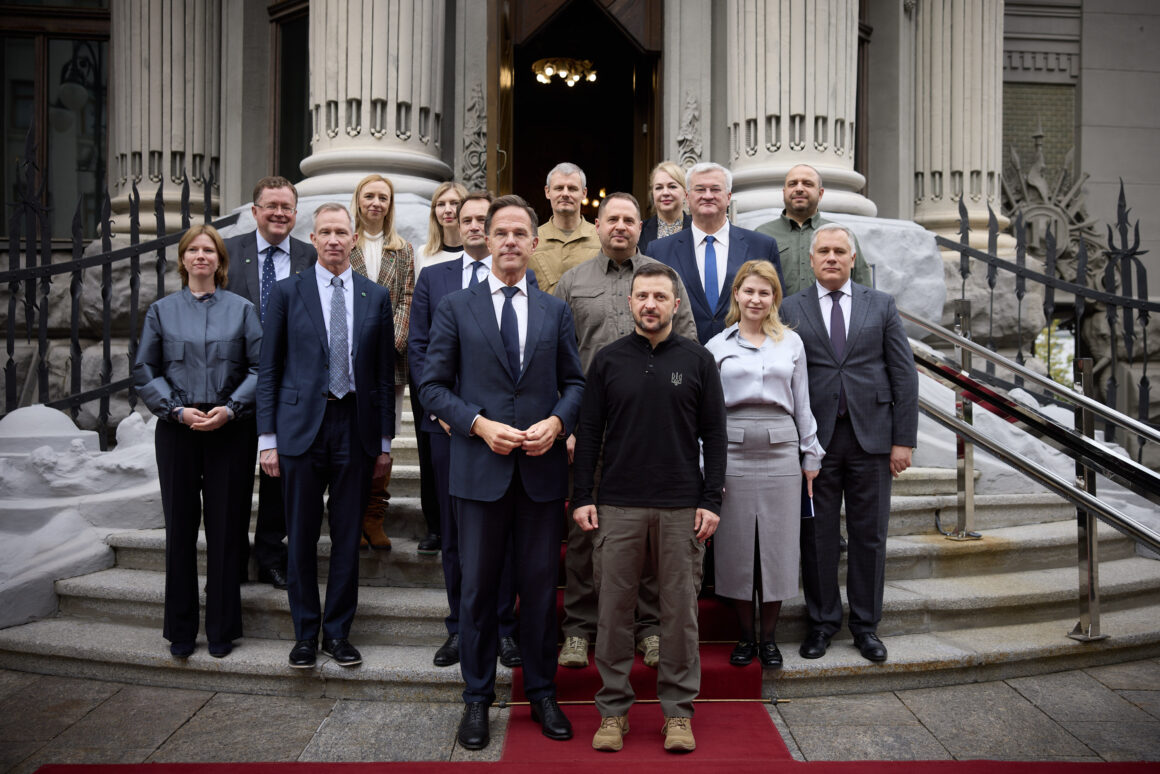 Rutte makes first official visit to Kyiv as new NATO chief - Euromaidan ...