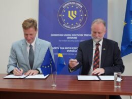 sweden pledges € 24 million boost ukraine's war crime investigations euam mission chief rolf holmboe (l) swedish ambassador margin åberg (r) signing arrangement euam-ukraineeu dsc01437-770x452