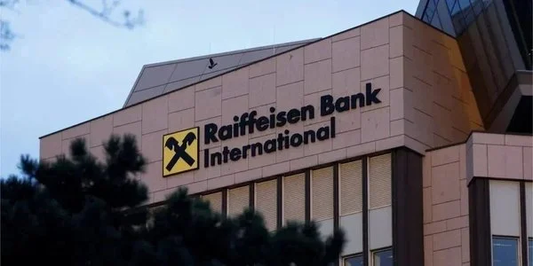 Raiffeisenbank seeks compensation before Russian market exit