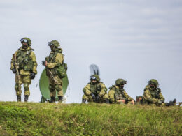 Russian soldiers, photo via Wikimedia.