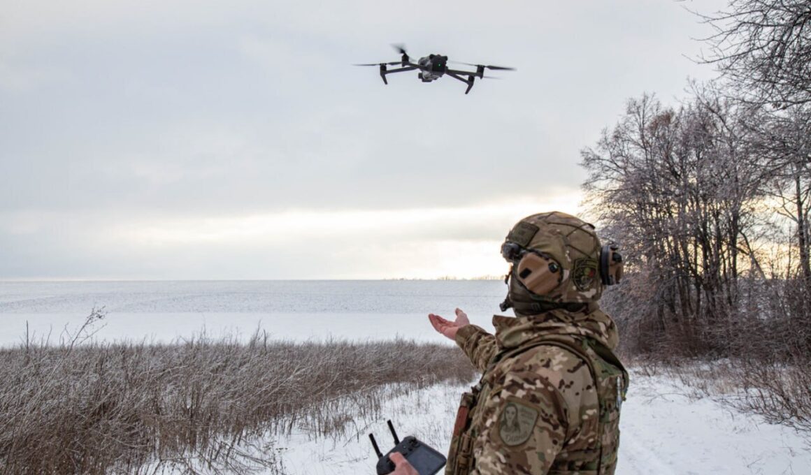 Ukrainian drone operator, illustrative image. Photo via Wikimedia.