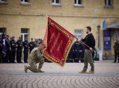 Zelenskyy awards servicemen 1 october defender Ukrainian army