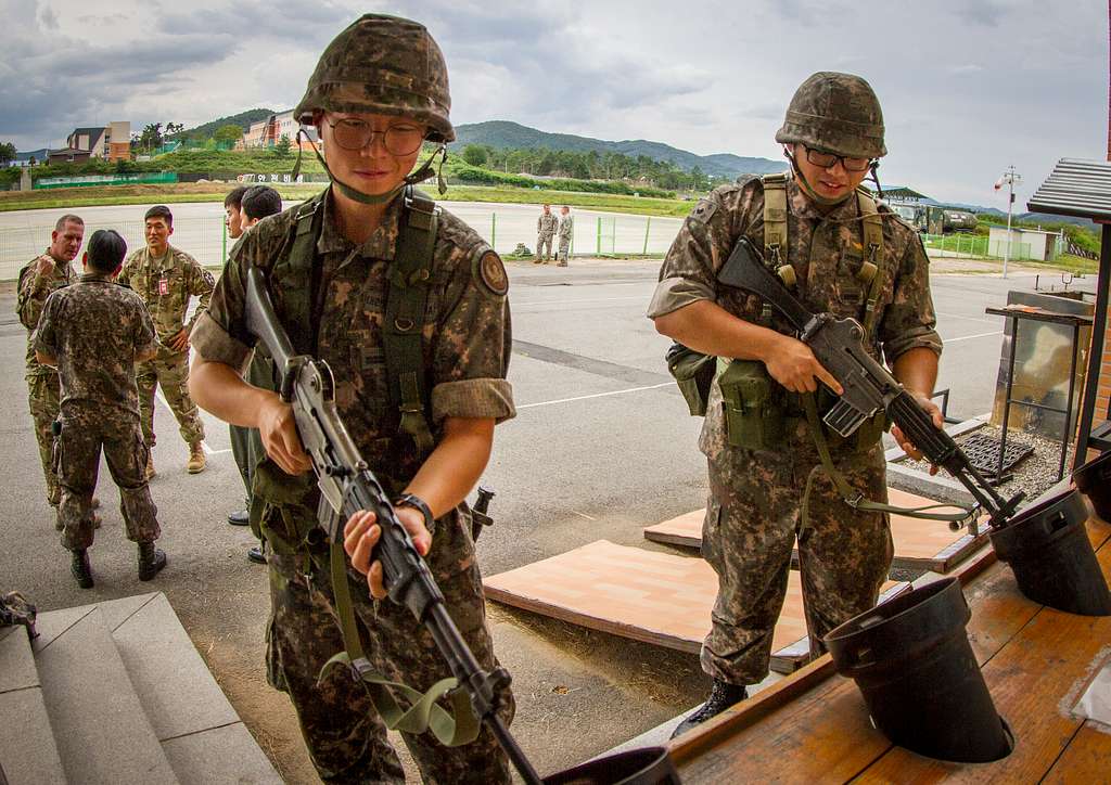 South Korea considers sending personnel to Ukraine as North deploys ...