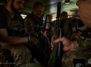 ukrainian-soldiers