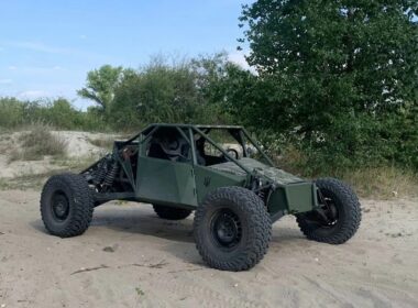 new ukrainian-made varan buggy gets fielding approval defense ministry ukraine's military