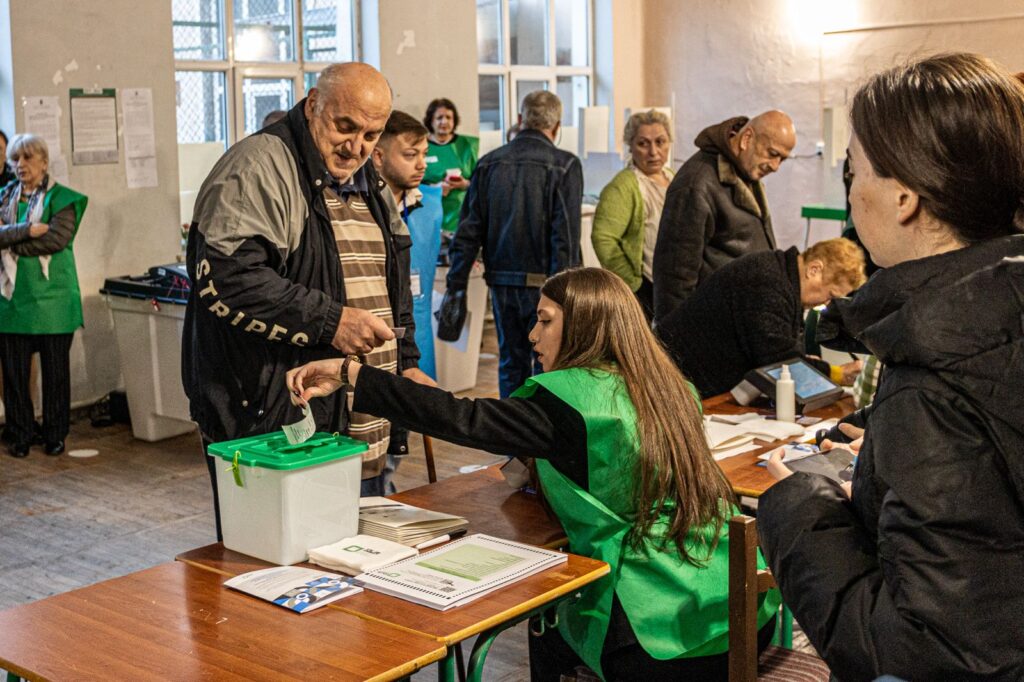 Georgian president calls elections “Russian special operation,” refuses to recognize results