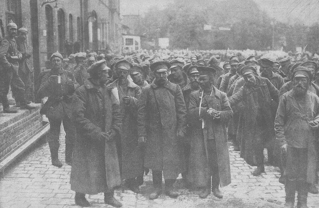 Russian prisoners of war, in the aftermath of the Battle of Tannenberg, in 1914. Photo via Wikimedia.