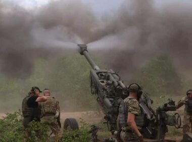 weapons shipments ukraine paused briefly before weekend restart us-made m777 howitzer frontline 289229830_330158175973434_1666225787517404794_n general staff experienced brief pause recent days resuming over trump administration debates its policy towards kyiv four