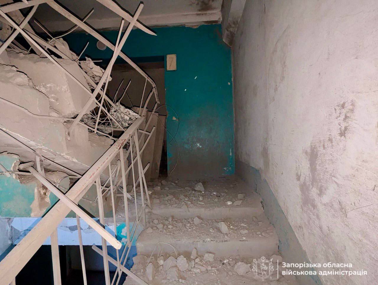 blocked staircase residential highrise zaporizhzhia city following russia's guided bomb strike 12 november 2024 telegram/ivan fedorov 4208324c-02bc-4976-9f0c-152beb7dcca0