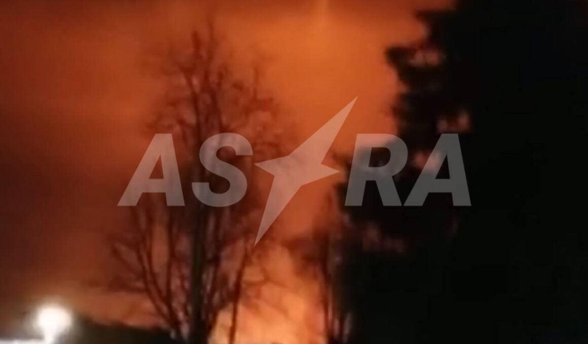 ukraine hit strategic russian ammo depot overnight attack likely using atacms (video) glow fire russia's 67th grau arsenal near karachev bryansk oblast russia following ukrainian 19 november 2024